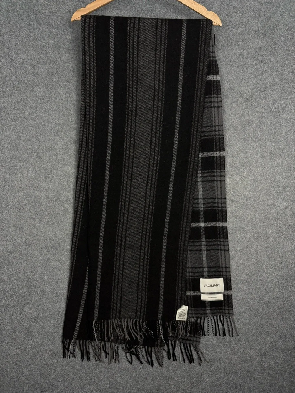 ALXILIARY 100% Wool Black Gray Plaid Fringe Oversized Scarf
